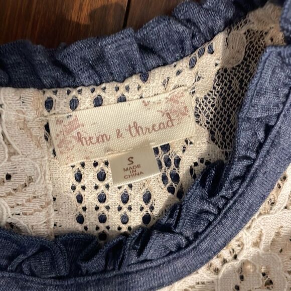 NWOT Hem & Thread Demin Color Short Sleeve Top Size S - Picture 6 of 7